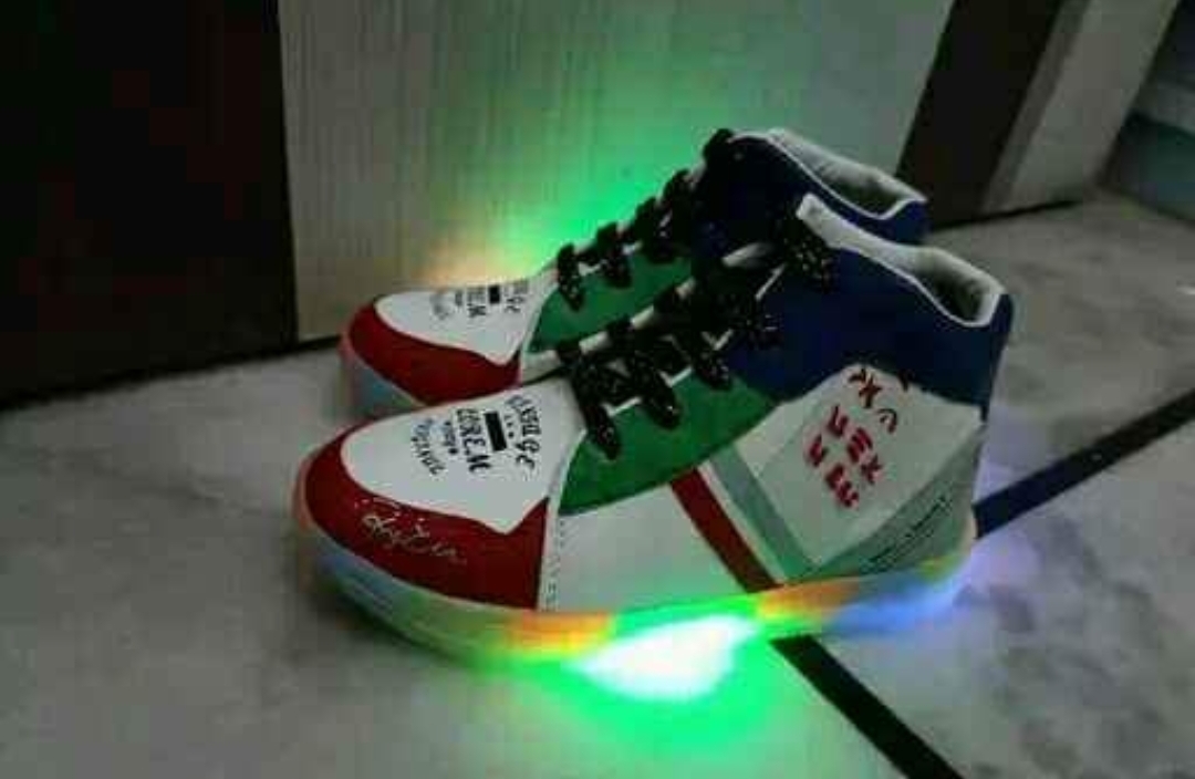 Light shoes